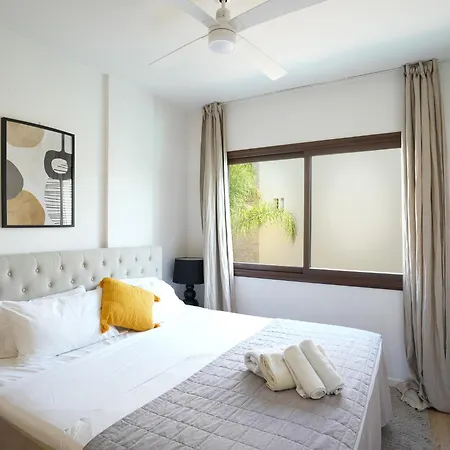 Aqua House Valentino فيلة