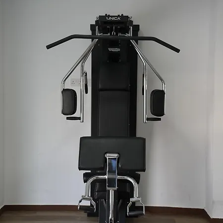 Aqua House Valentino فيلة ليماسول