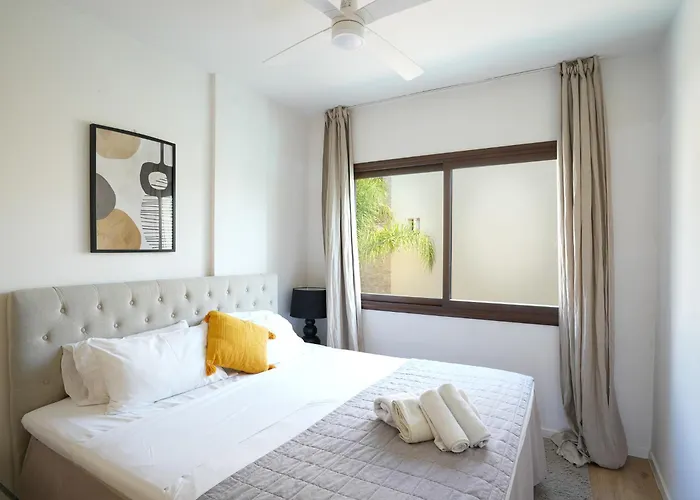 Aqua House Valentino Βίλα