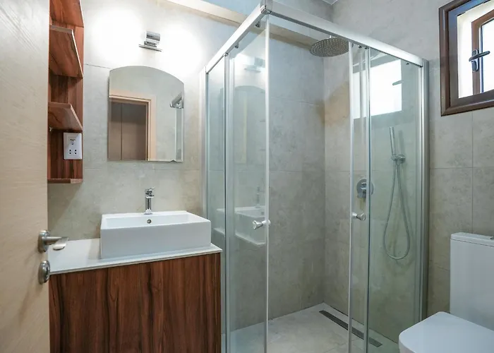 Aqua House Valentino Lemesos